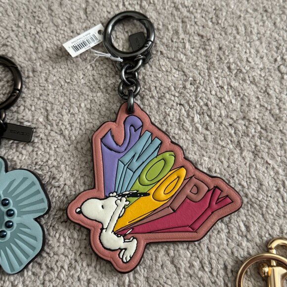 Coach x Peanuts Snoopy bag charm, EUC - Picture 1 of 2